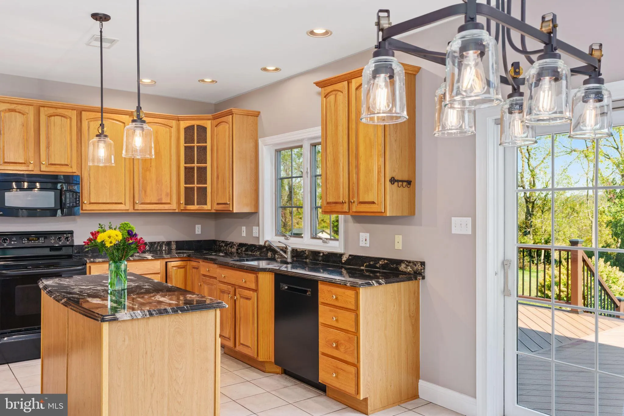 Zionsville, Pennsylvania 18092, United States, 4 Bedrooms Bedrooms, ,4 BathroomsBathrooms,Residential,Active,226486