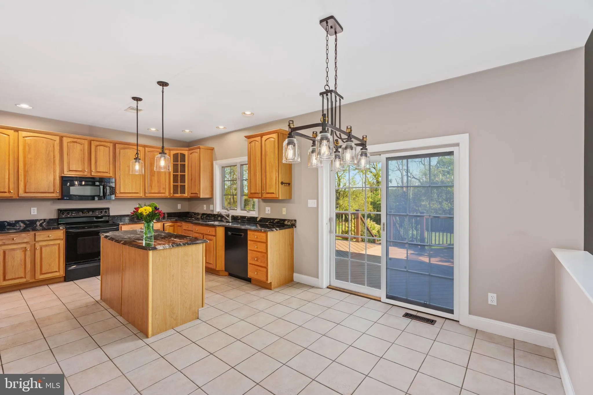 Zionsville, Pennsylvania 18092, United States, 4 Bedrooms Bedrooms, ,4 BathroomsBathrooms,Residential,Active,226486