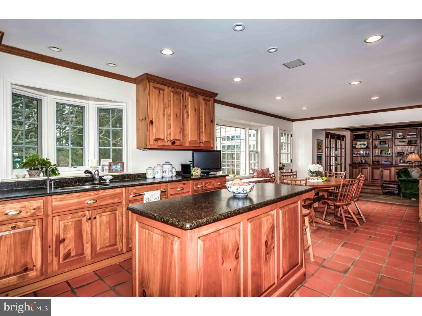 STONEGATE - Residential