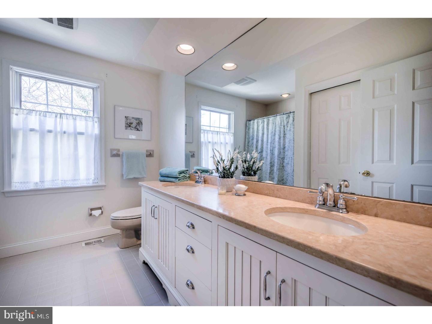 STONEGATE - Residential