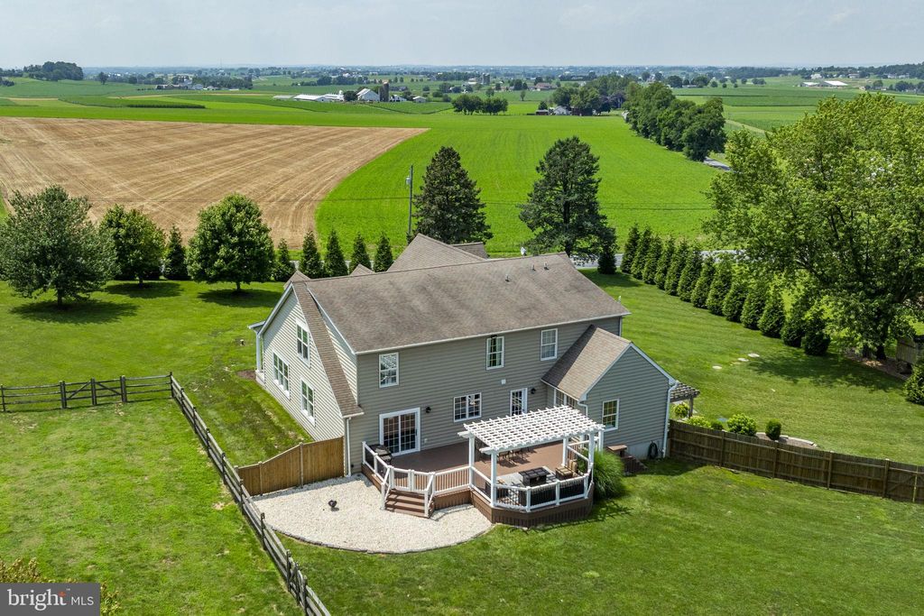 Photo of 206 N New Holland Road, GORDONVILLE, PA 17529 (MLS # PALA2078258)