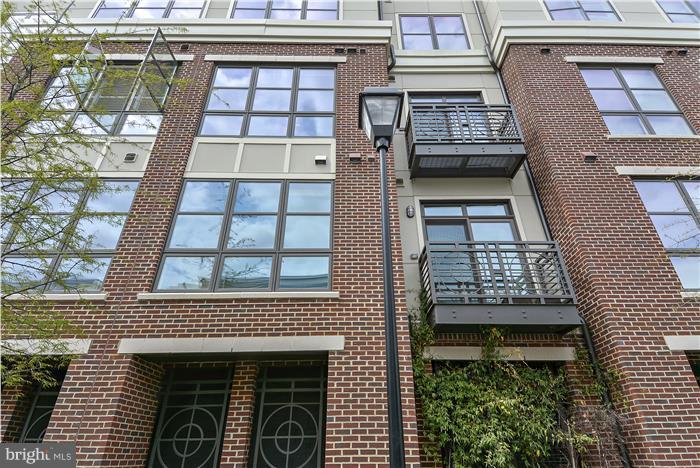 OLD TOWN COMMONS - Residential