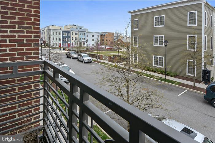 OLD TOWN COMMONS - Residential