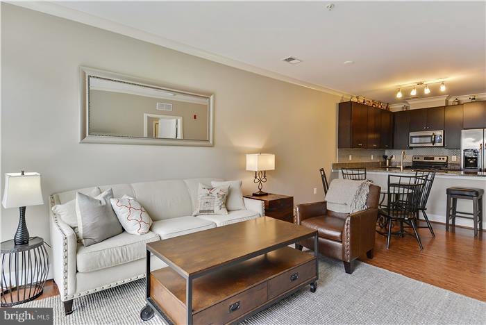 OLD TOWN COMMONS - Residential