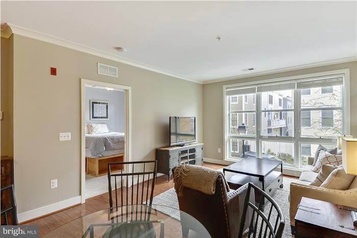 OLD TOWN COMMONS - Residential