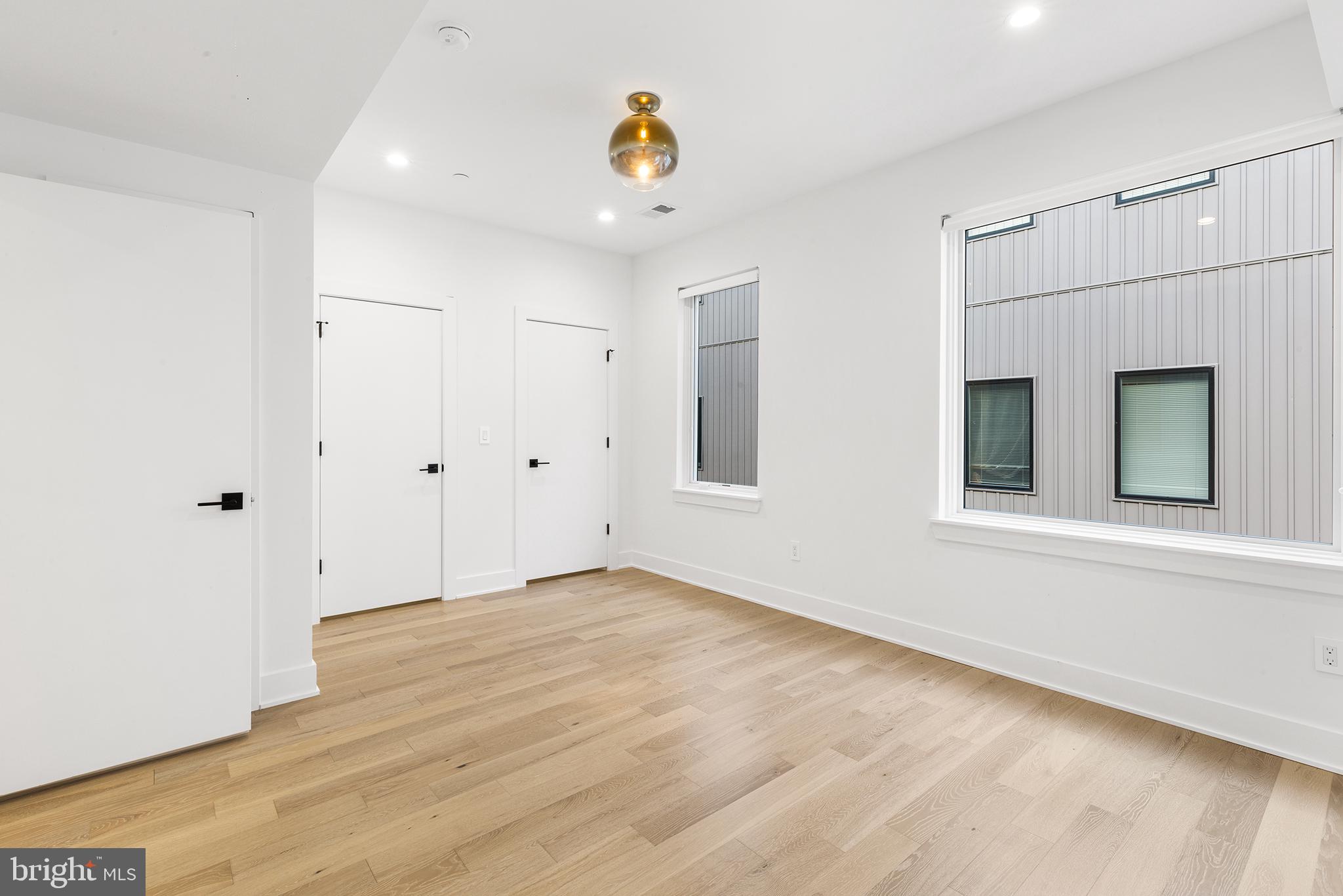 GRADUATE HOSPITAL - Residential Lease