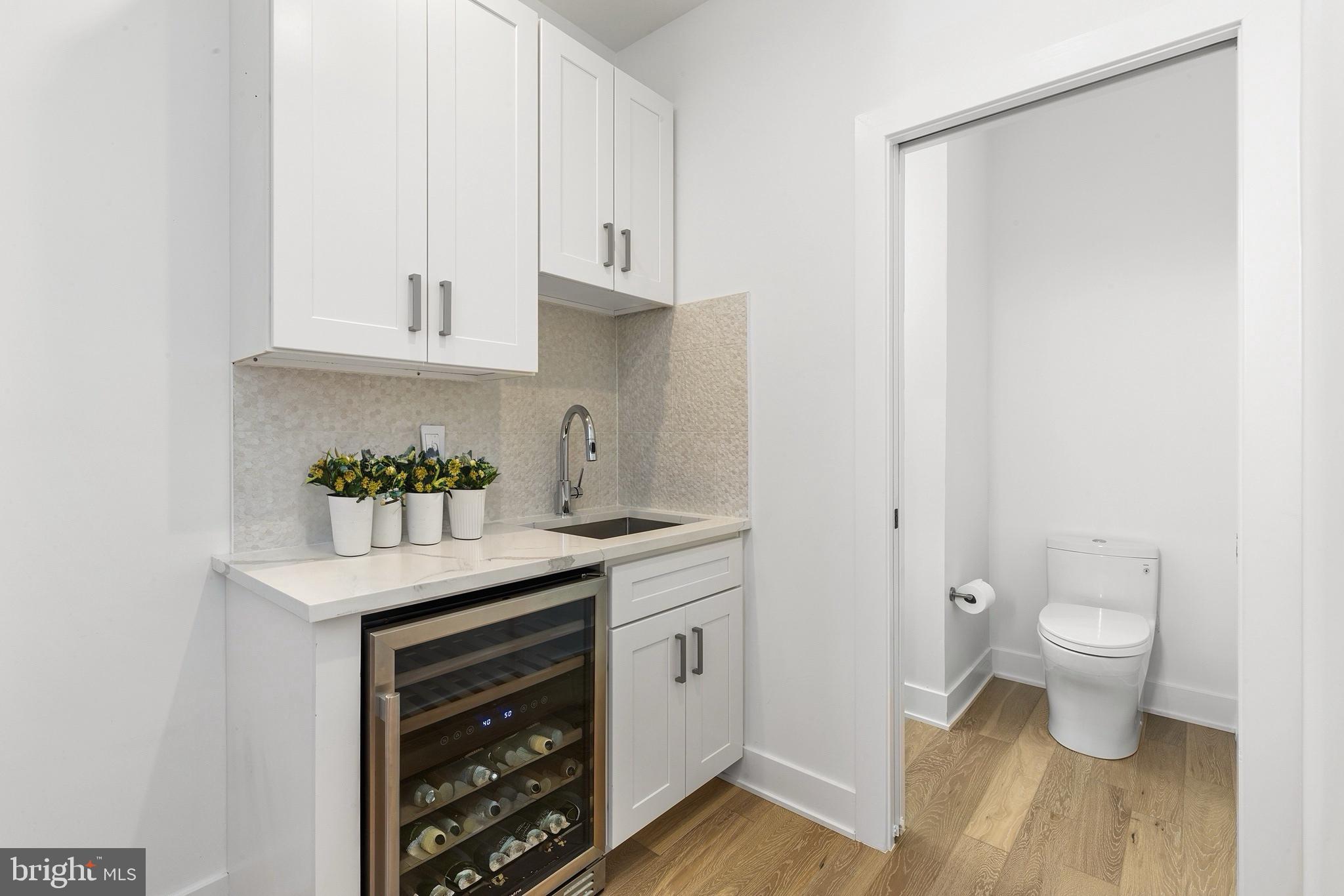 GRADUATE HOSPITAL - Residential Lease