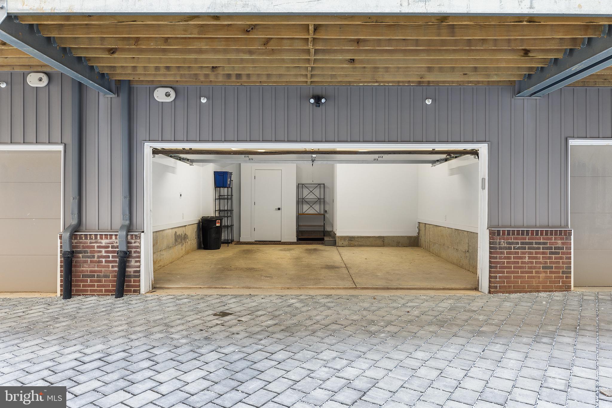 GRADUATE HOSPITAL - Residential Lease