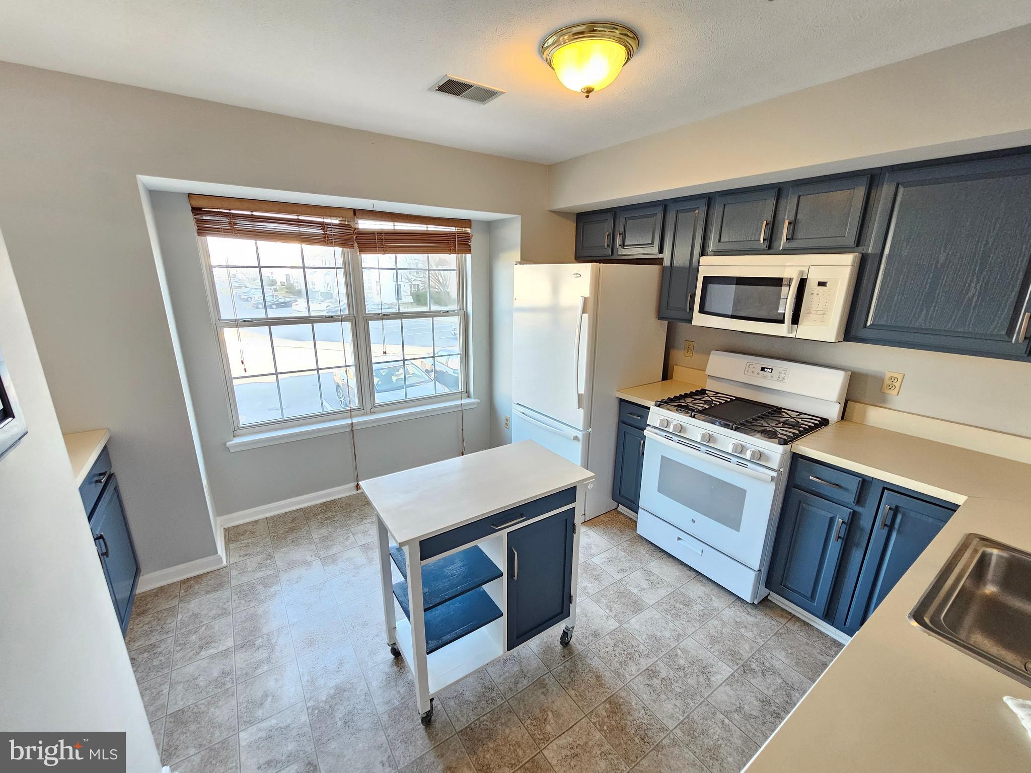 NEW MARKET WEST - Residential Lease