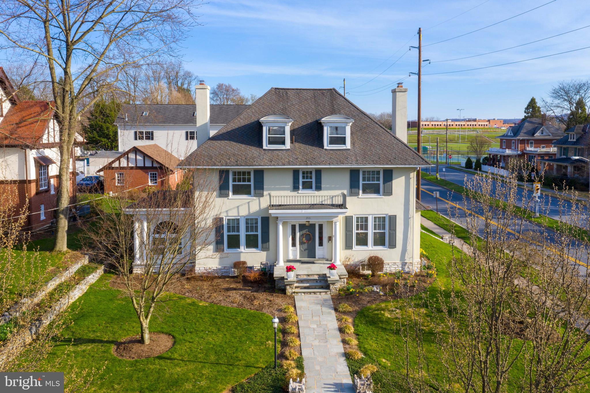 HERSHEY DOWNTOWN - Residential