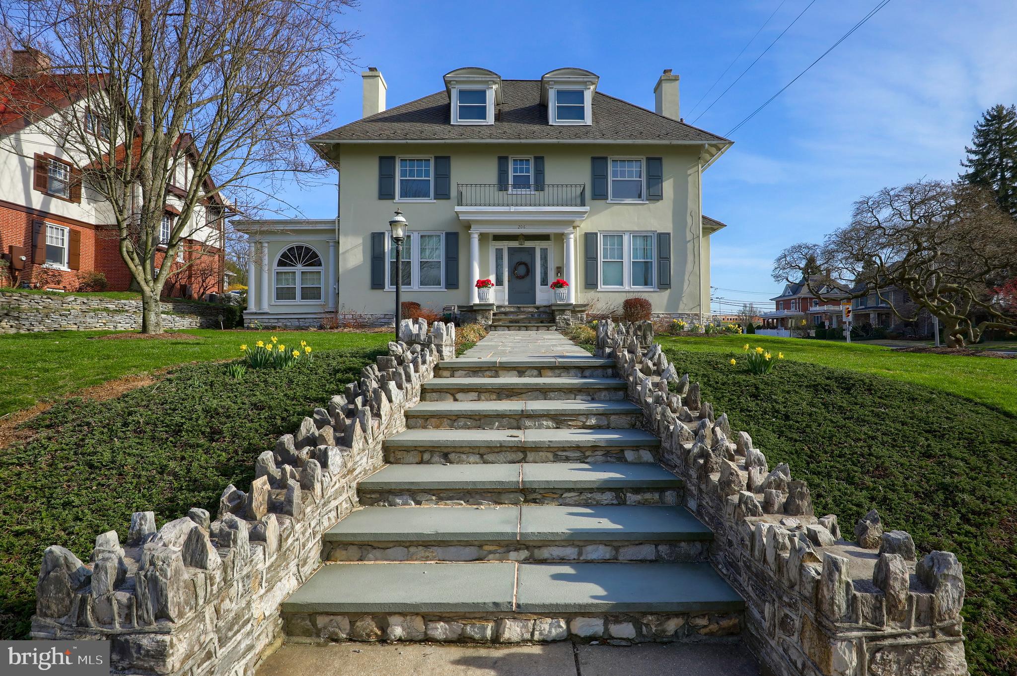 HERSHEY DOWNTOWN - Residential