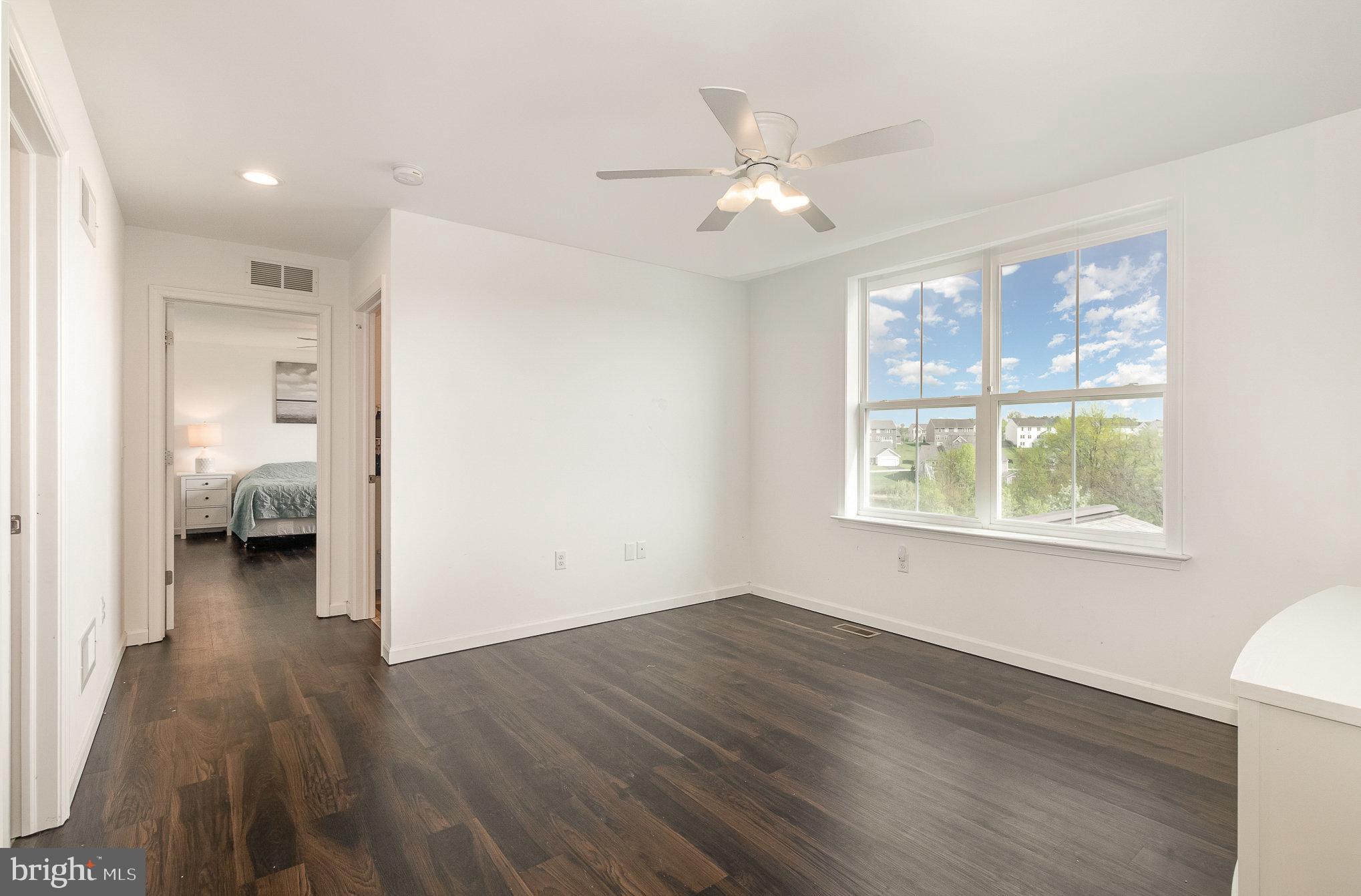 MOUNTAIN VIEW ESTATES - Residential