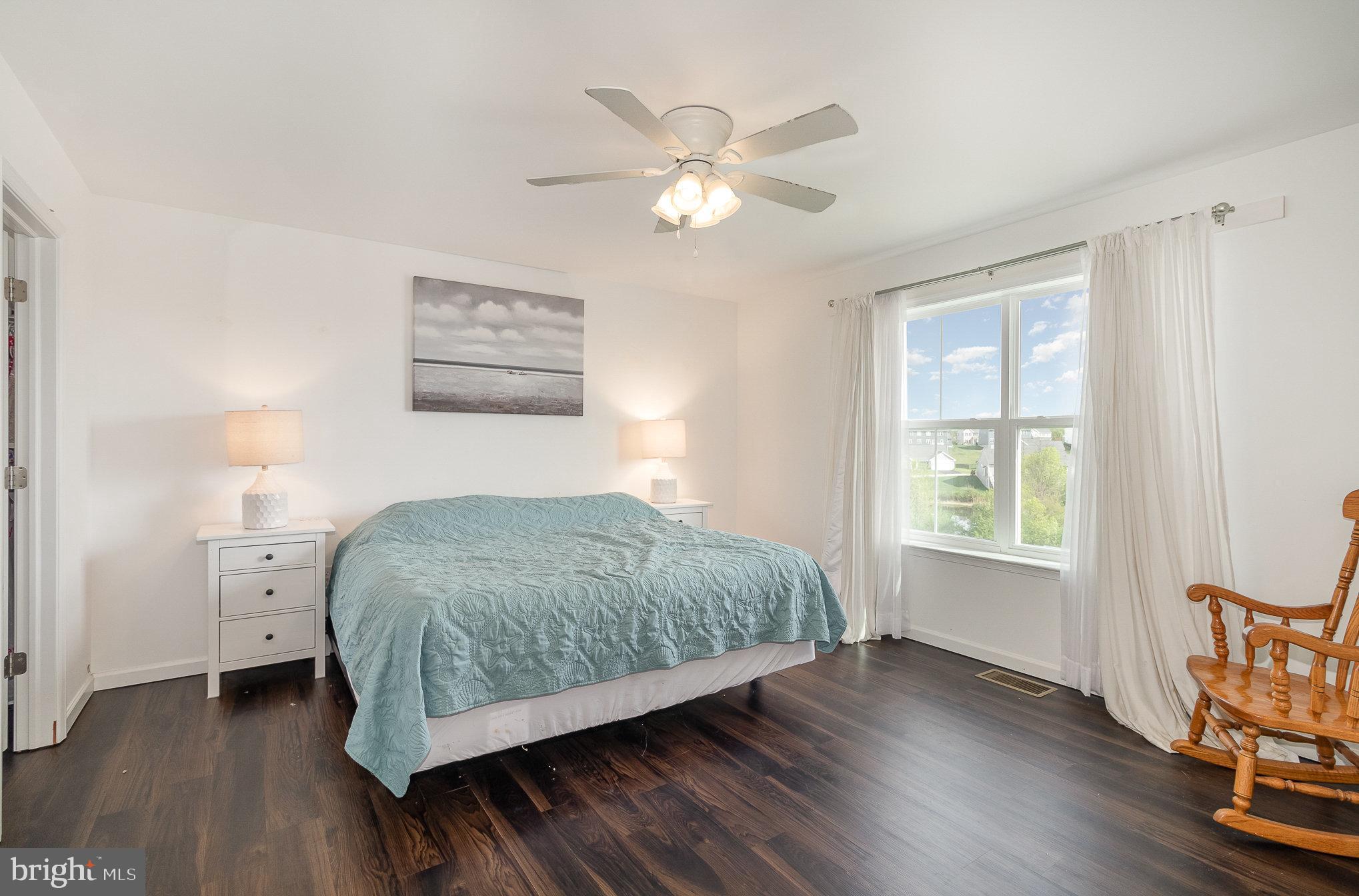 MOUNTAIN VIEW ESTATES - Residential