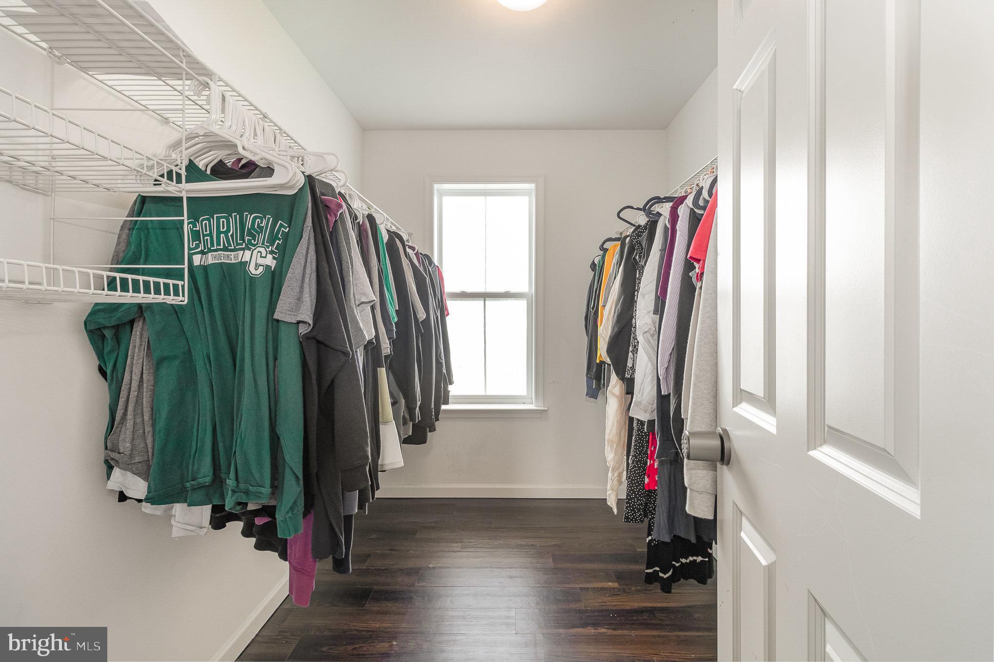 MOUNTAIN VIEW ESTATES - Residential