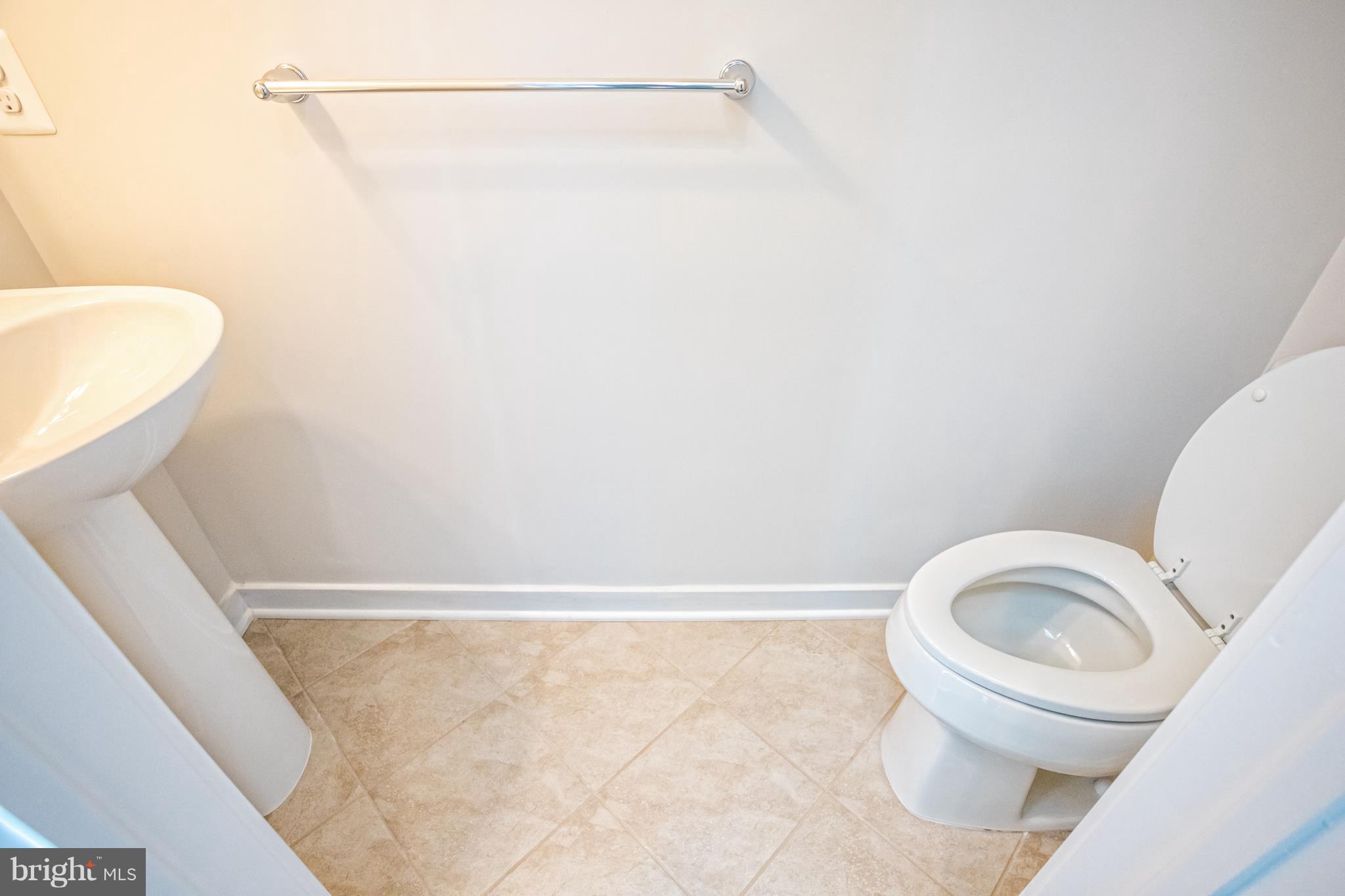 BUCKINGHAM AT LOUDOUN VALLEY - Residential Lease