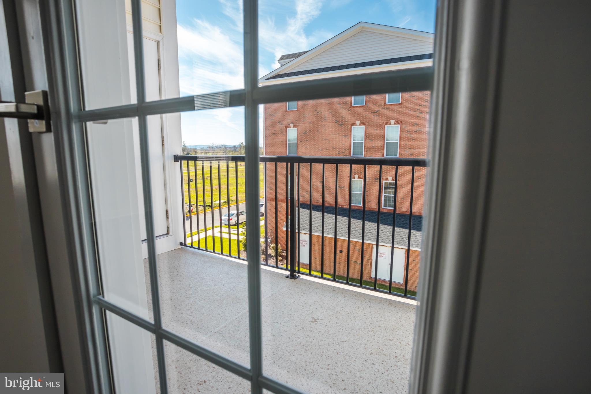 BUCKINGHAM AT LOUDOUN VALLEY - Residential Lease