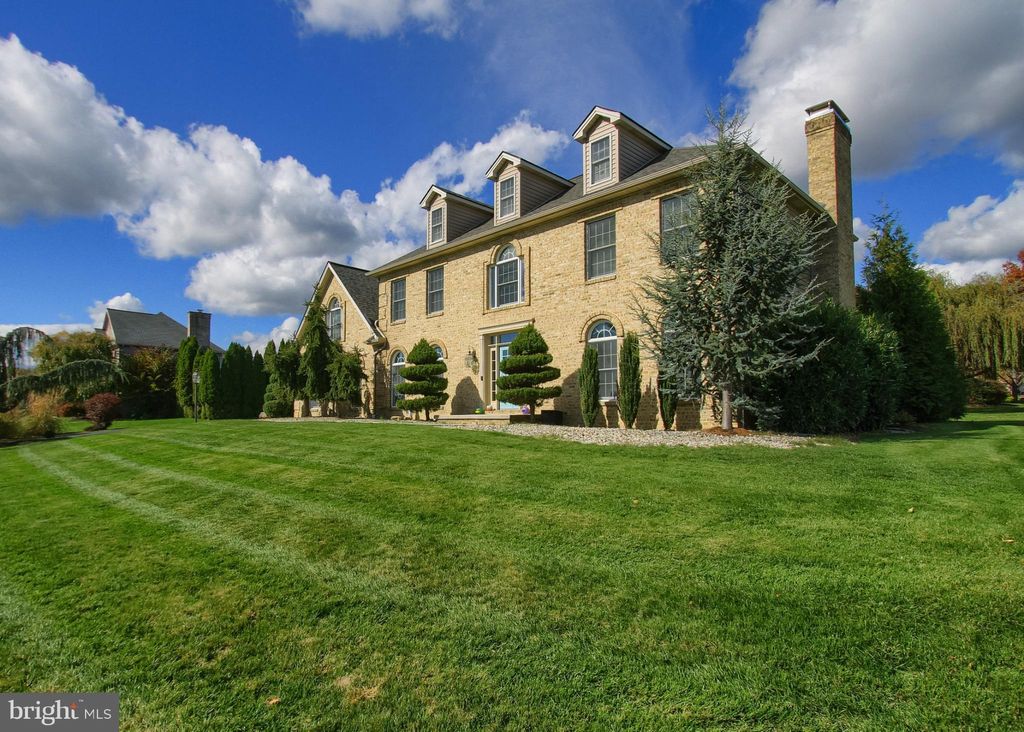 Photo of 2302 Scarsborough Drive, HARRISBURG, PA 17112 (MLS # PADA2051062)