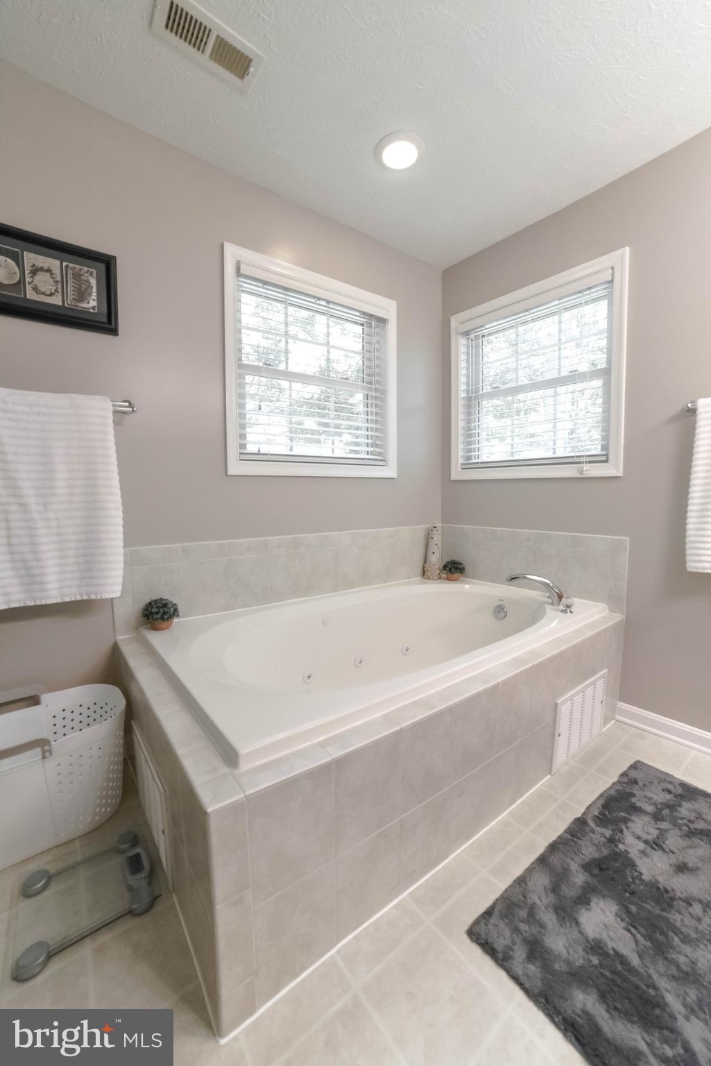 RIVERWOOD FARMS - Residential