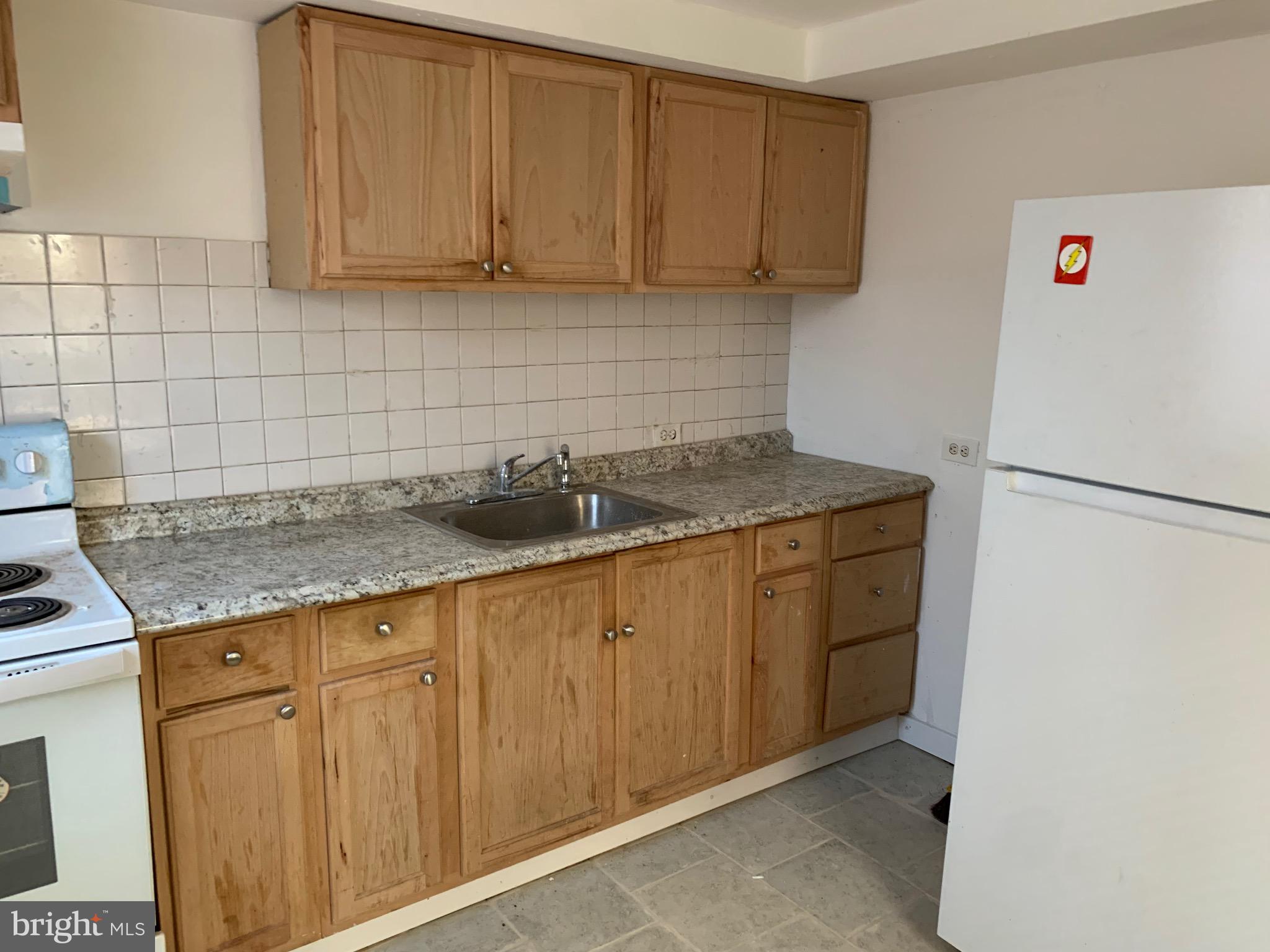 KENSINGTON - Residential Lease