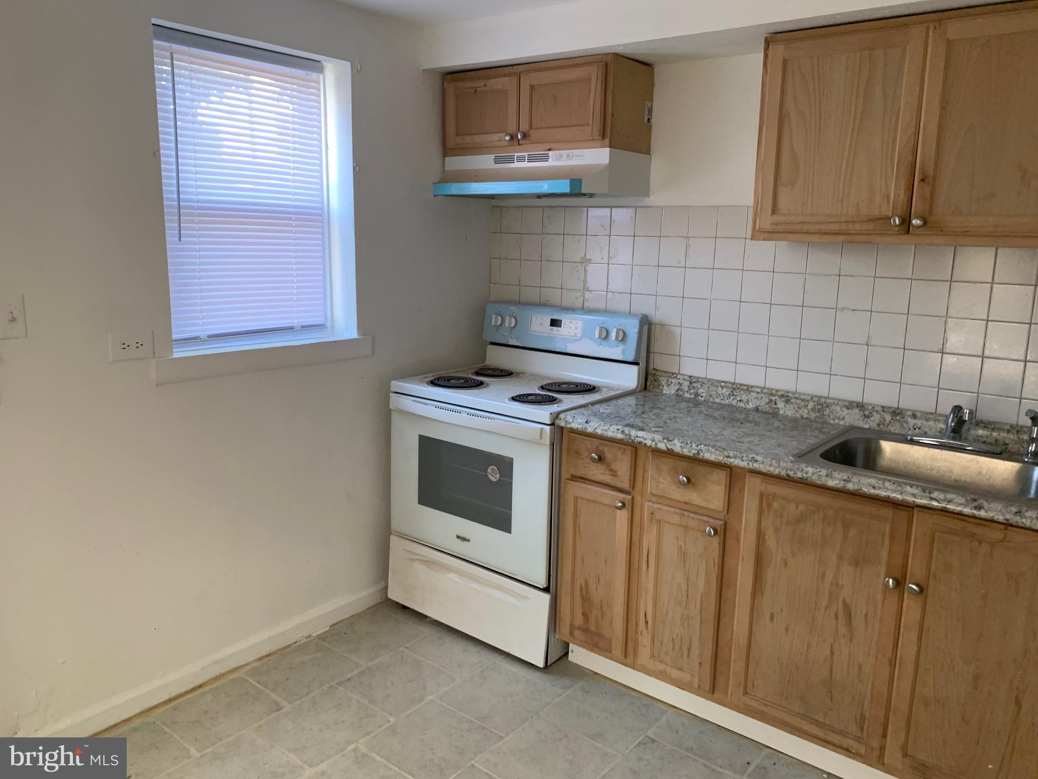 KENSINGTON - Residential Lease