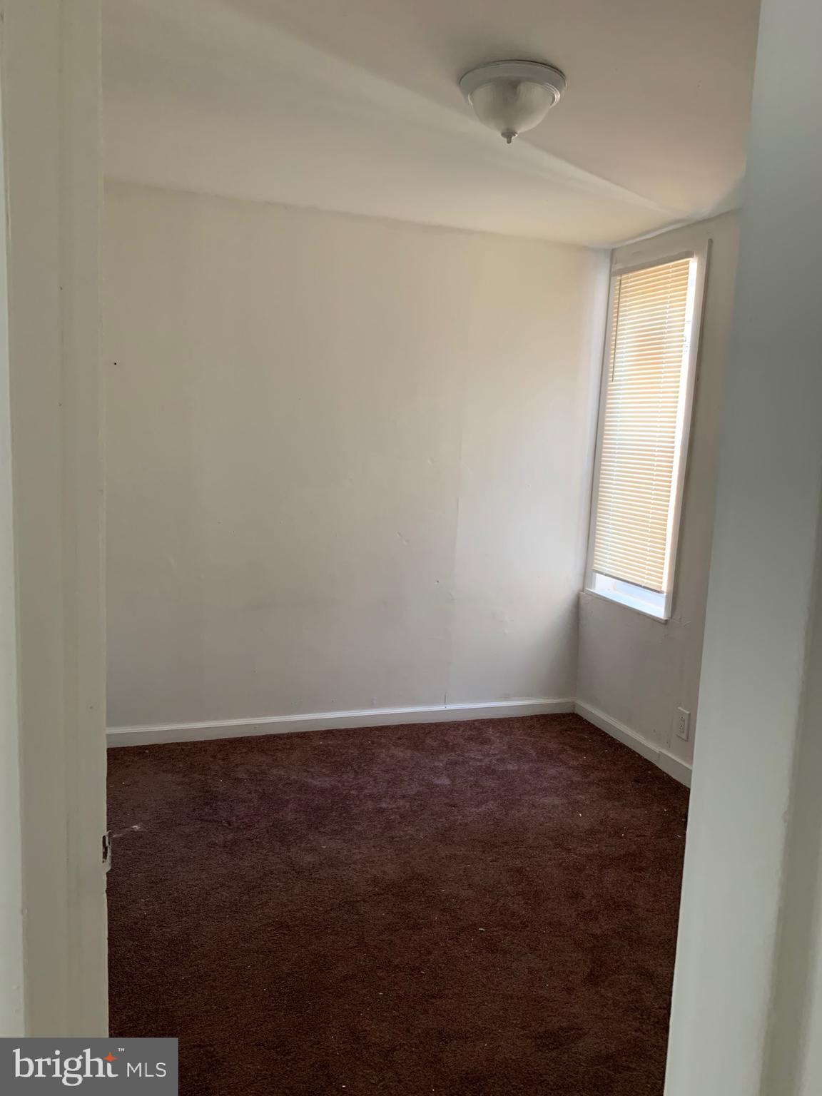 KENSINGTON - Residential Lease