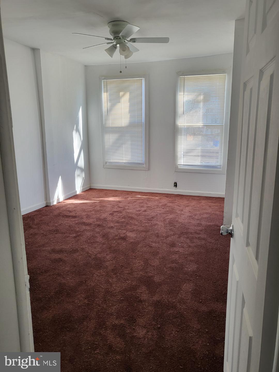 KENSINGTON - Residential Lease