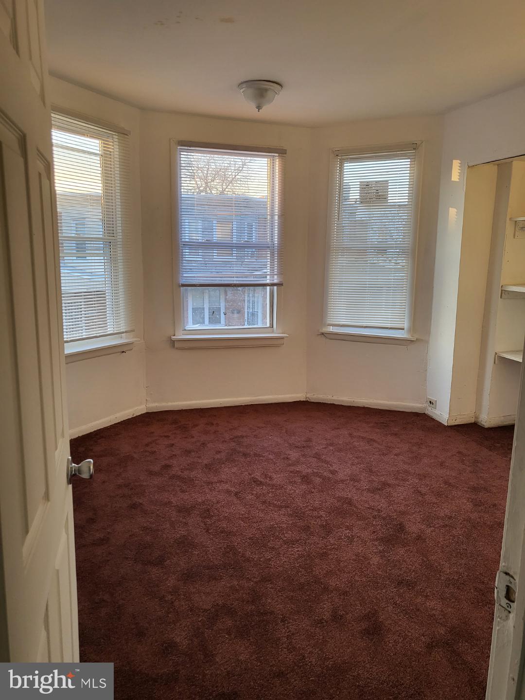 KENSINGTON - Residential Lease