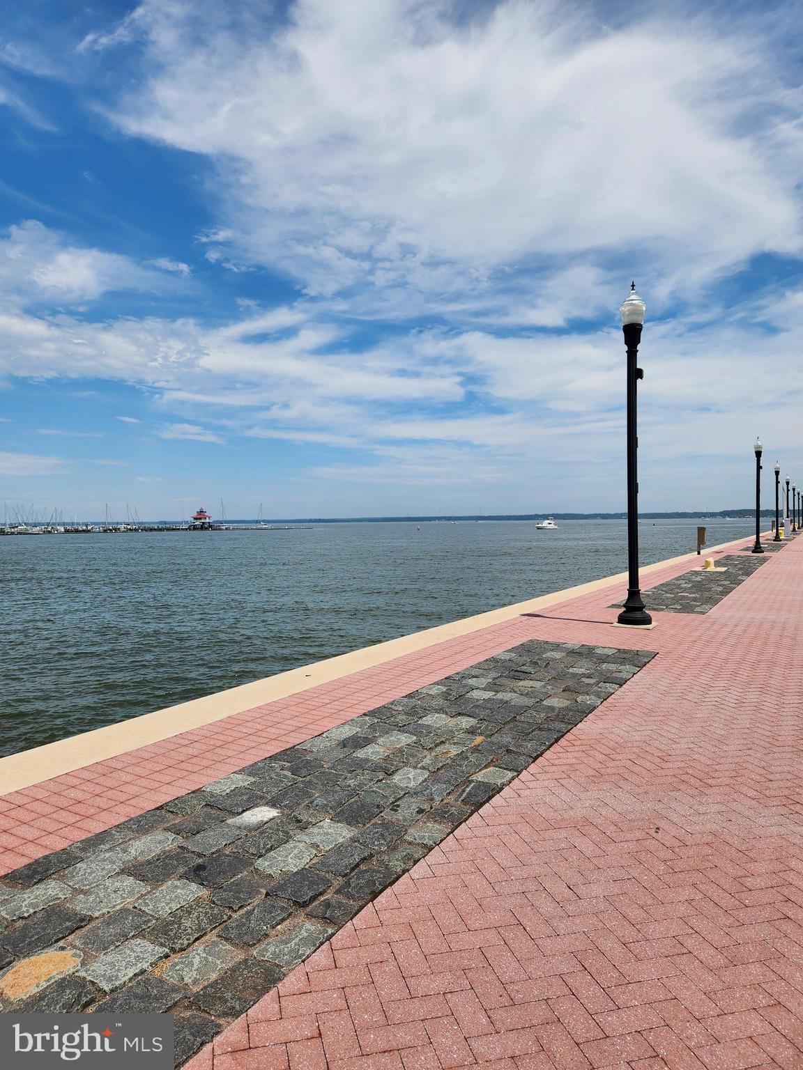 CAMBRIDGE - Residential