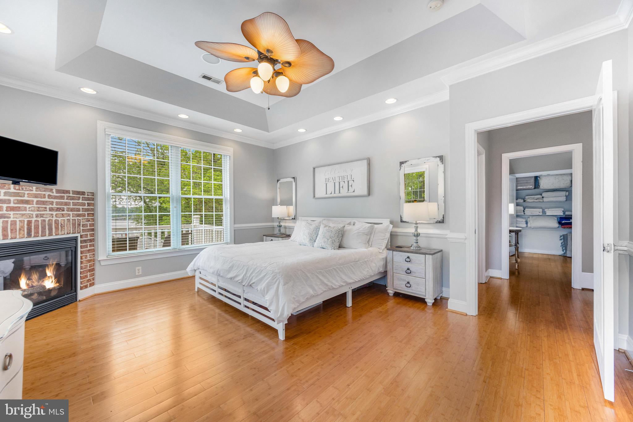 SYLVAN SHORES - Residential