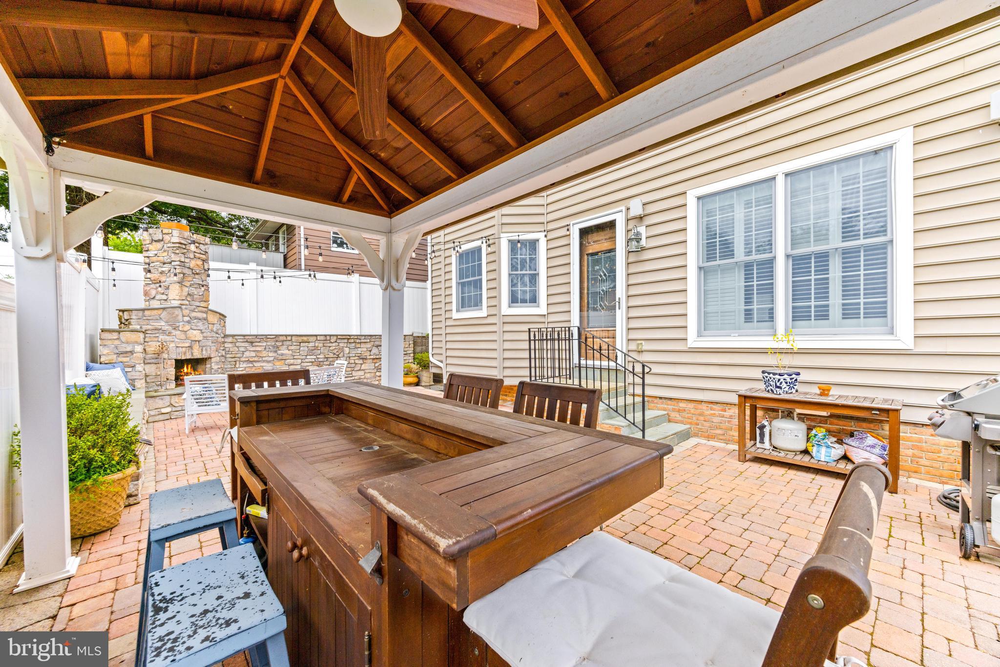 SYLVAN SHORES - Residential