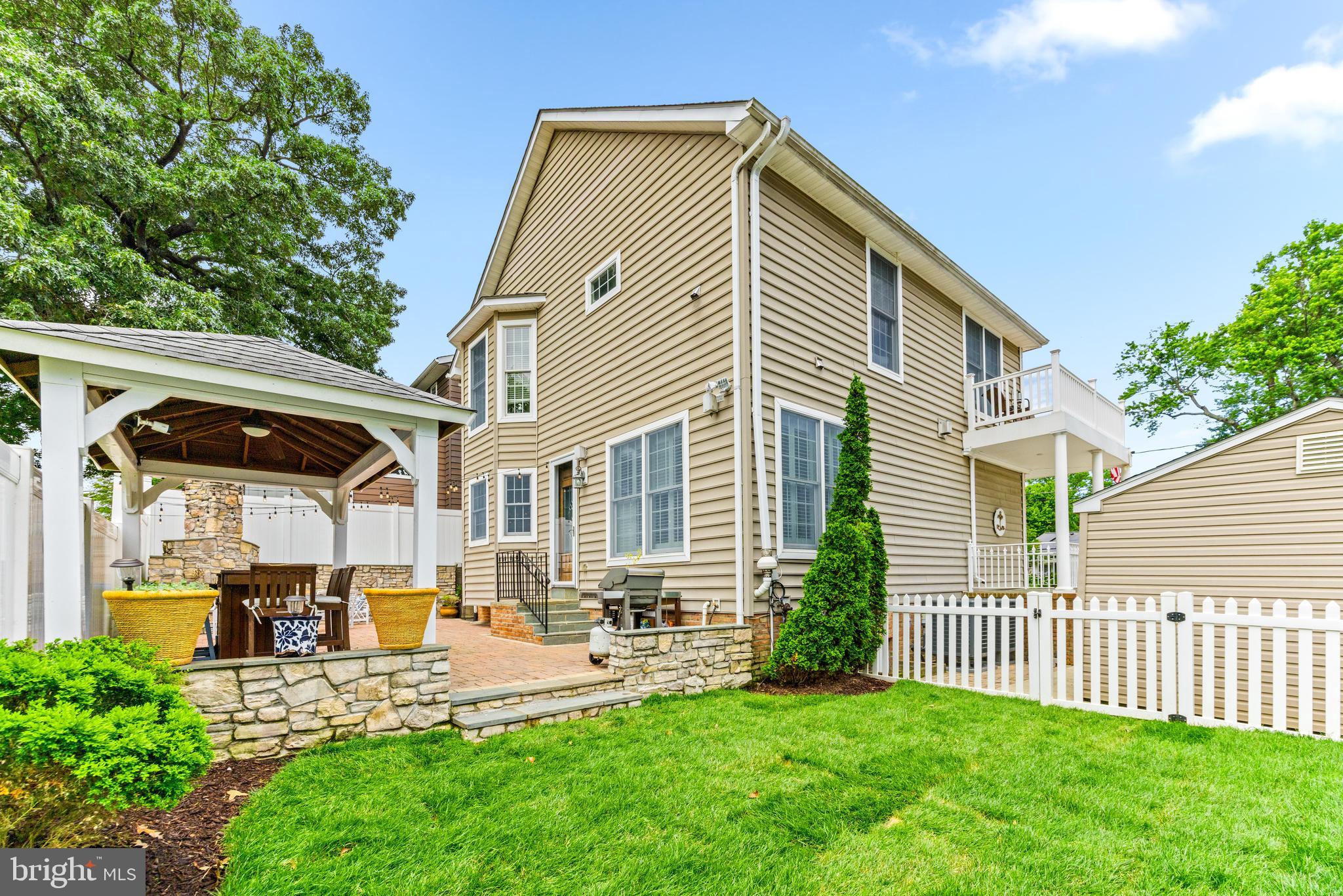 SYLVAN SHORES - Residential