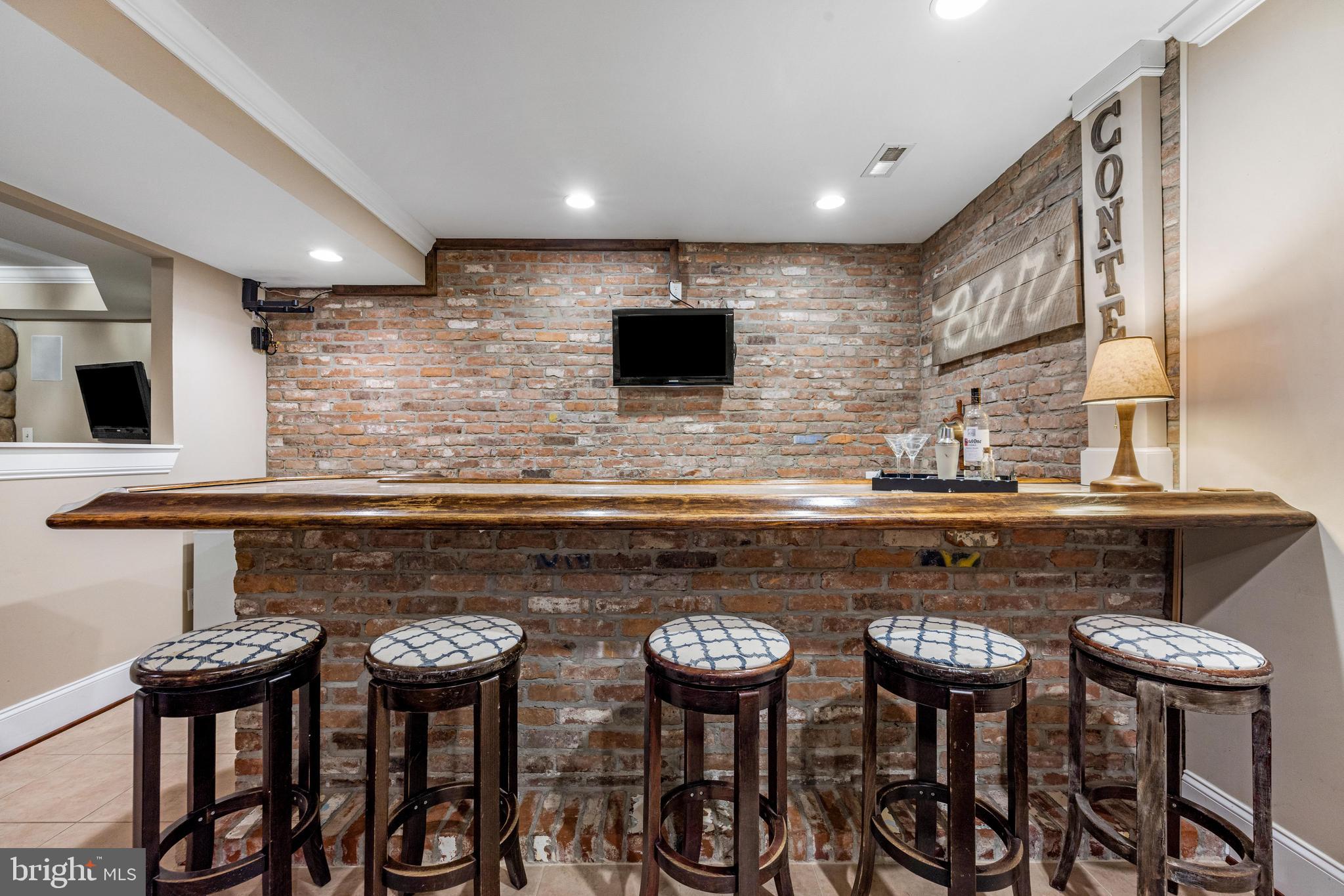 SYLVAN SHORES - Residential