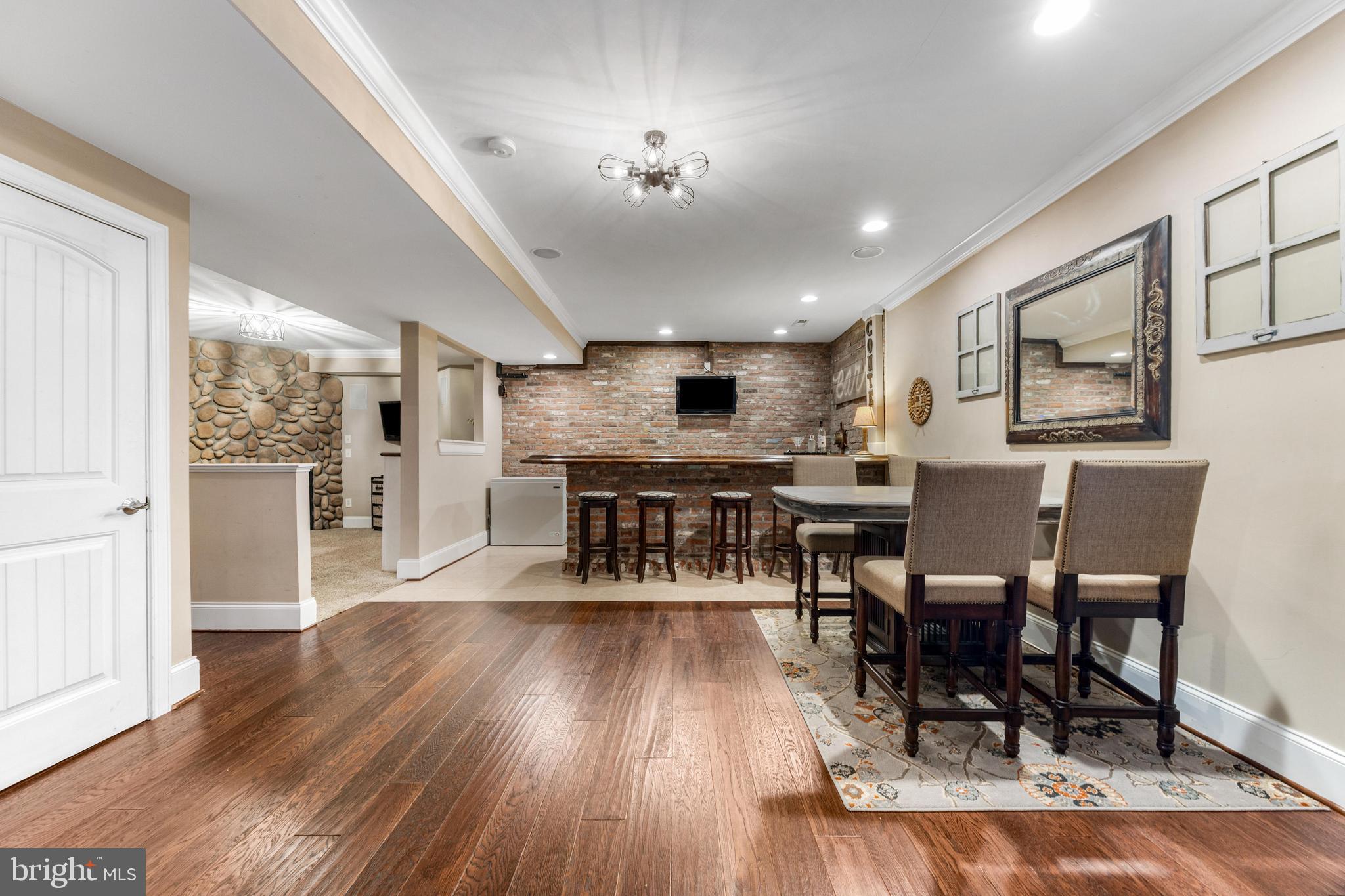 SYLVAN SHORES - Residential