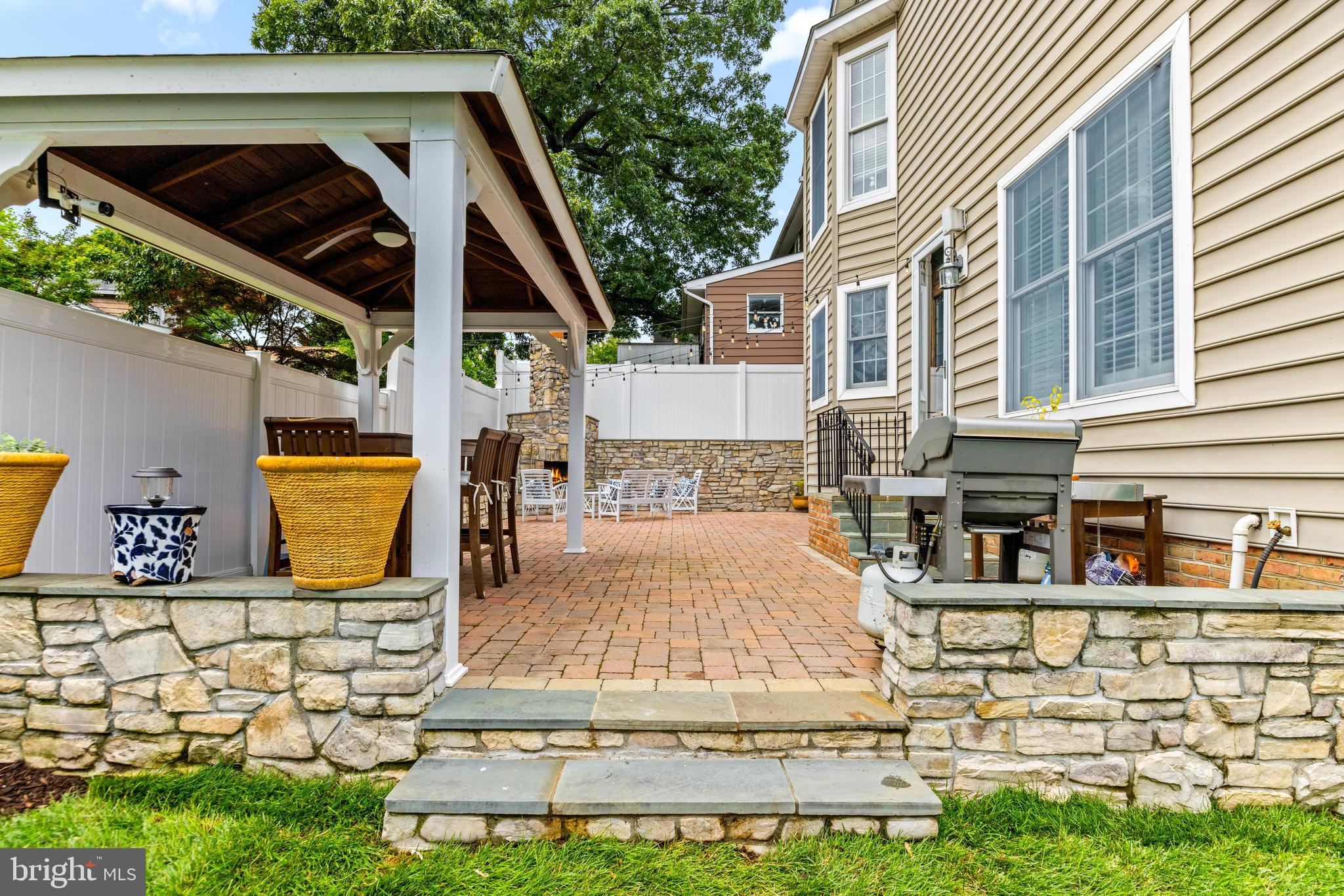 SYLVAN SHORES - Residential