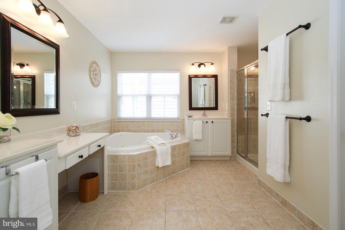 LORTON TOWN CNTR LANDBAY - Residential Lease