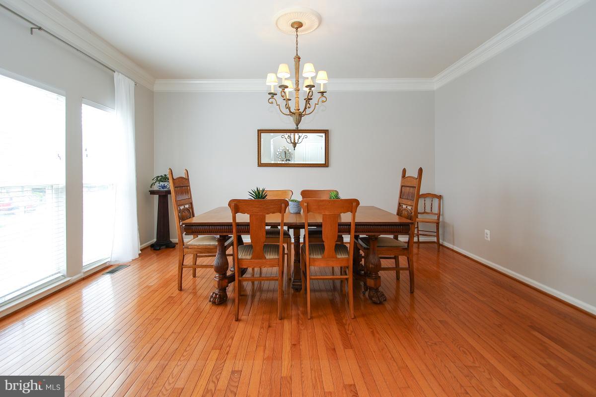 LORTON TOWN CNTR LANDBAY - Residential Lease