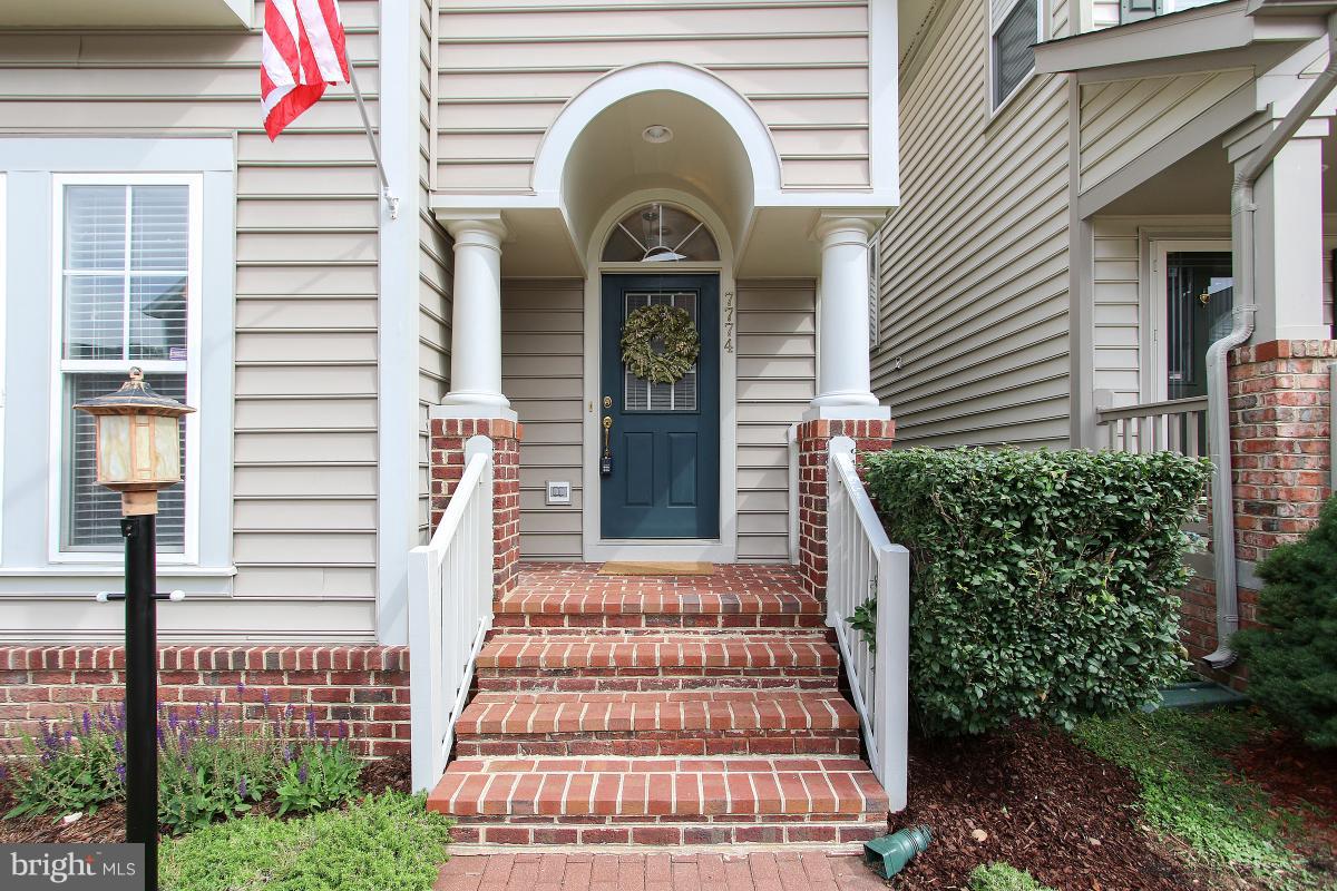 LORTON TOWN CNTR LANDBAY - Residential Lease