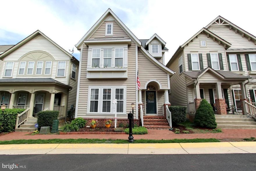 Gorgeous SFH w/2 car garage! Upper level boasts loft area and laundry, enormous master suite w/wood floors, lge walk in closet, master Bath w/2+ person jacuzzi, double vanity, sep shower. Cherry cabs in Kitchen, new cooktop w/ double oven & ample counter/cabinet space. Fully finished LL has full bath, large rec area, bonus bedroom, storage. Walk to VRE & nearby shops and dining, Ft Belvoir 3 mi.