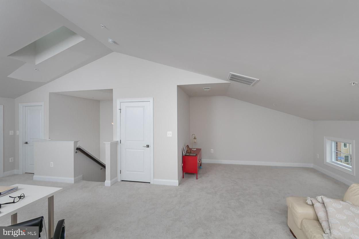 THE ENCLAVE AT ARUNDEL PRESERVE - Residential