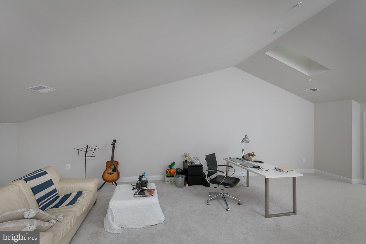 THE ENCLAVE AT ARUNDEL PRESERVE - Residential