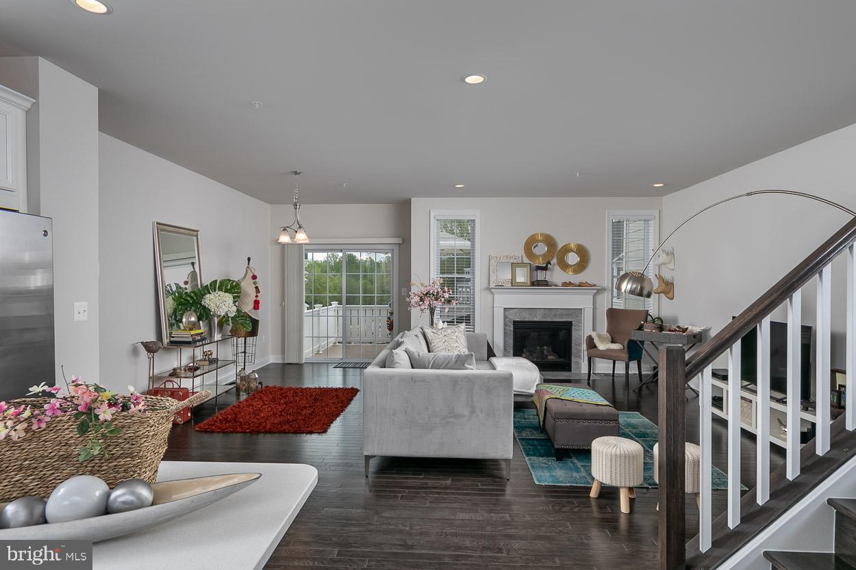 THE ENCLAVE AT ARUNDEL PRESERVE - Residential