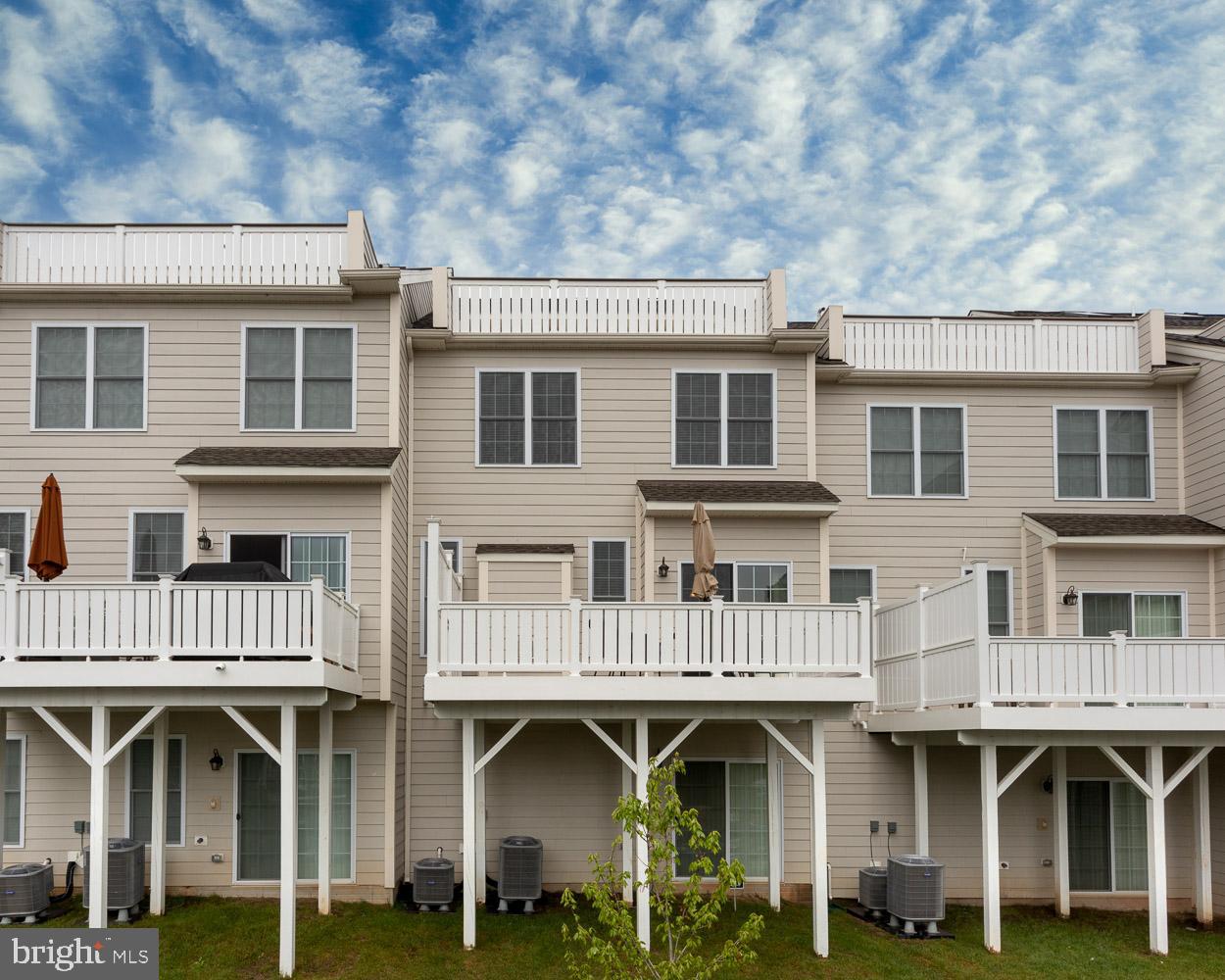 THE ENCLAVE AT ARUNDEL PRESERVE - Residential