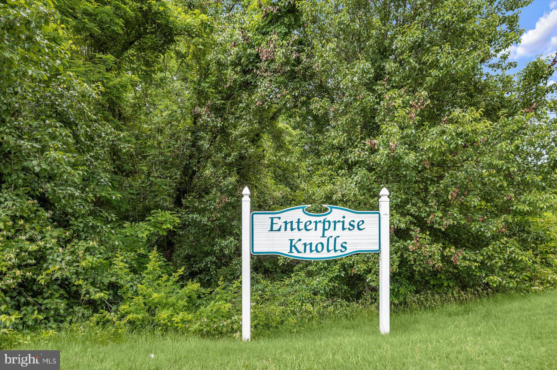 ENTERPRISE KNOLLS-PLAT S - Residential