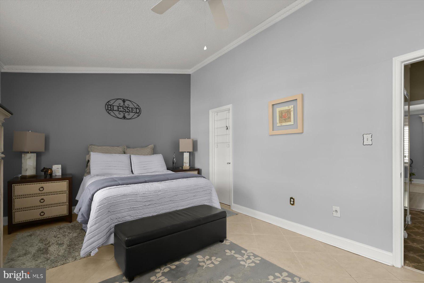 ENTERPRISE KNOLLS-PLAT S - Residential