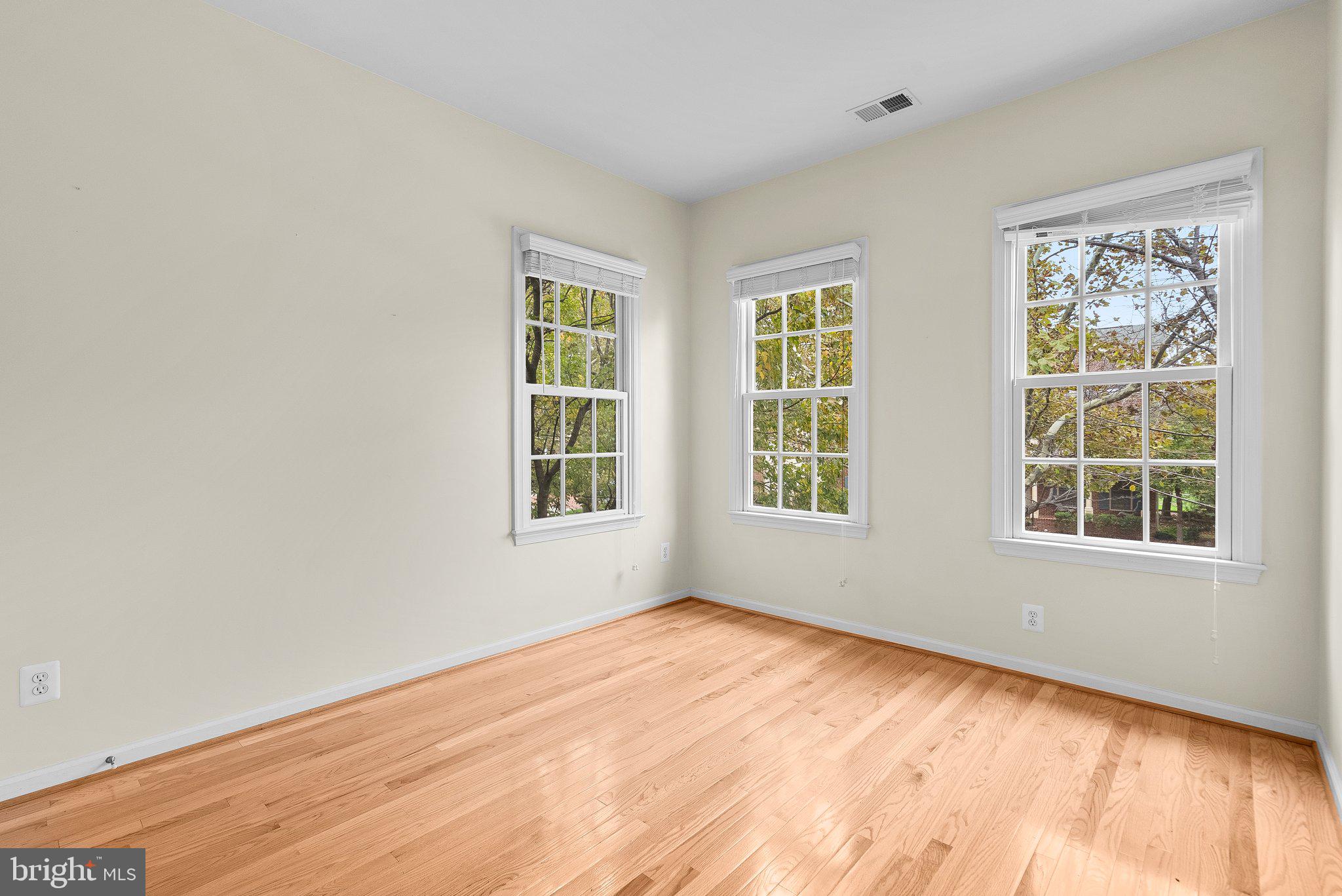 FALLSGROVE - Residential