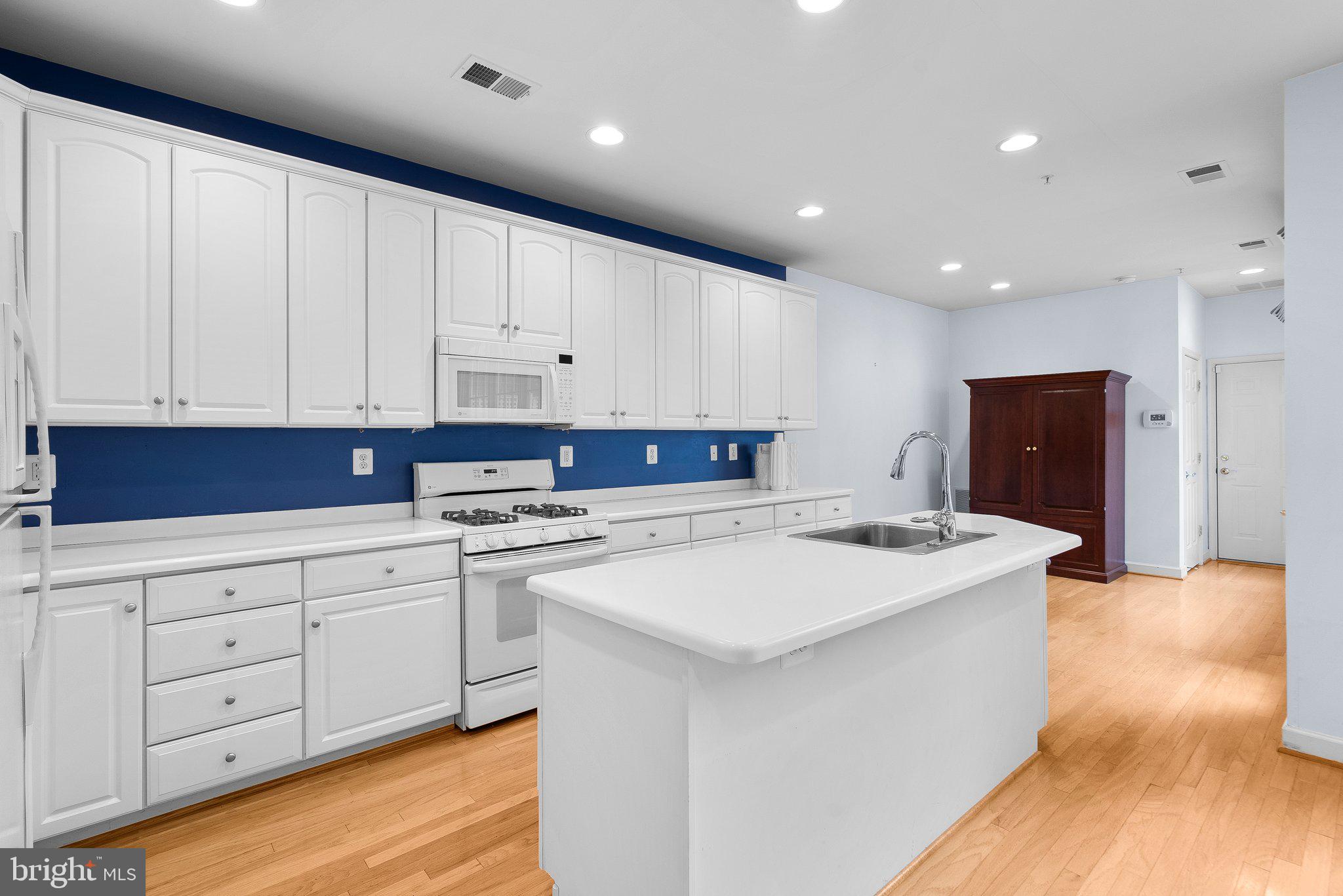 FALLSGROVE - Residential