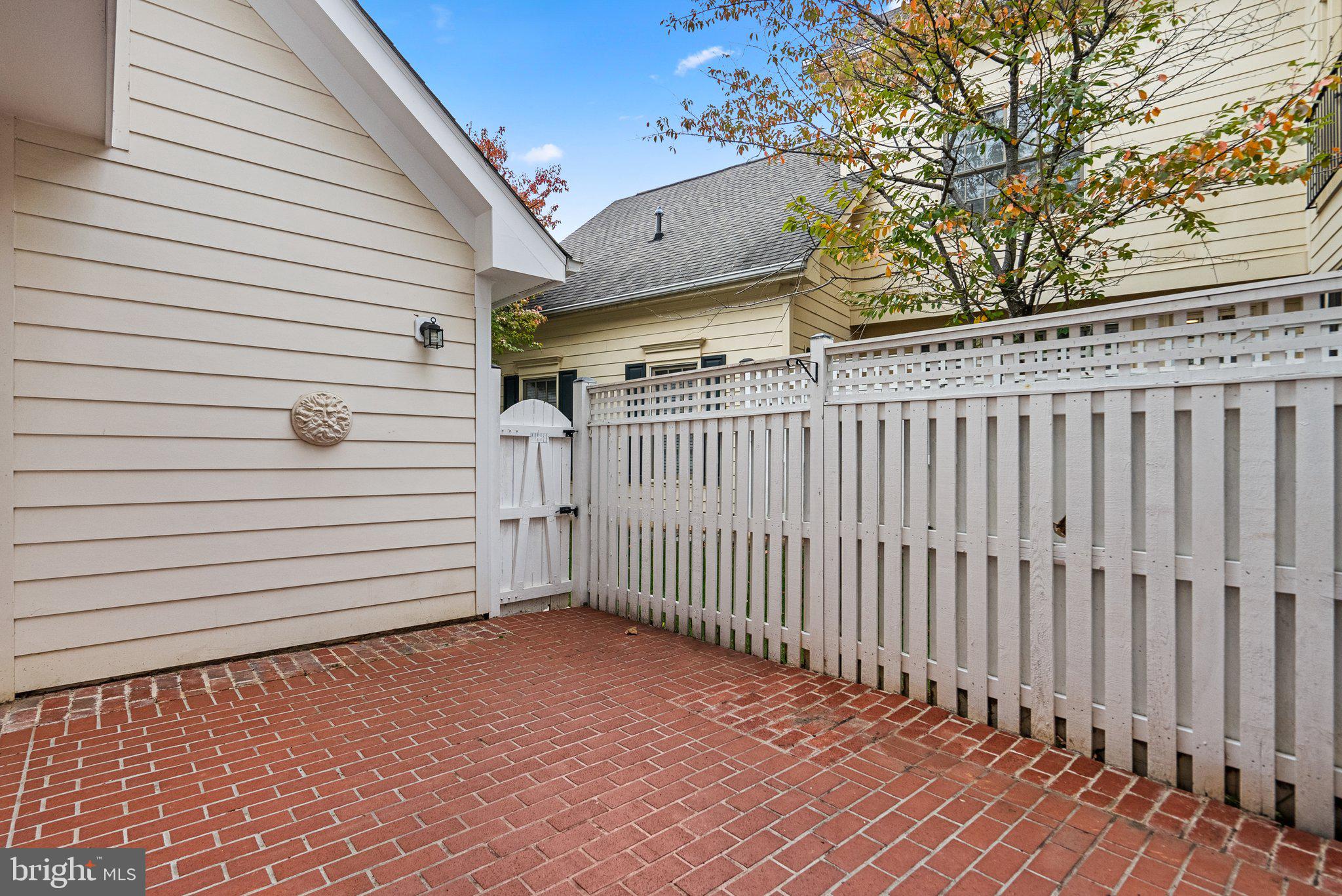 FALLSGROVE - Residential