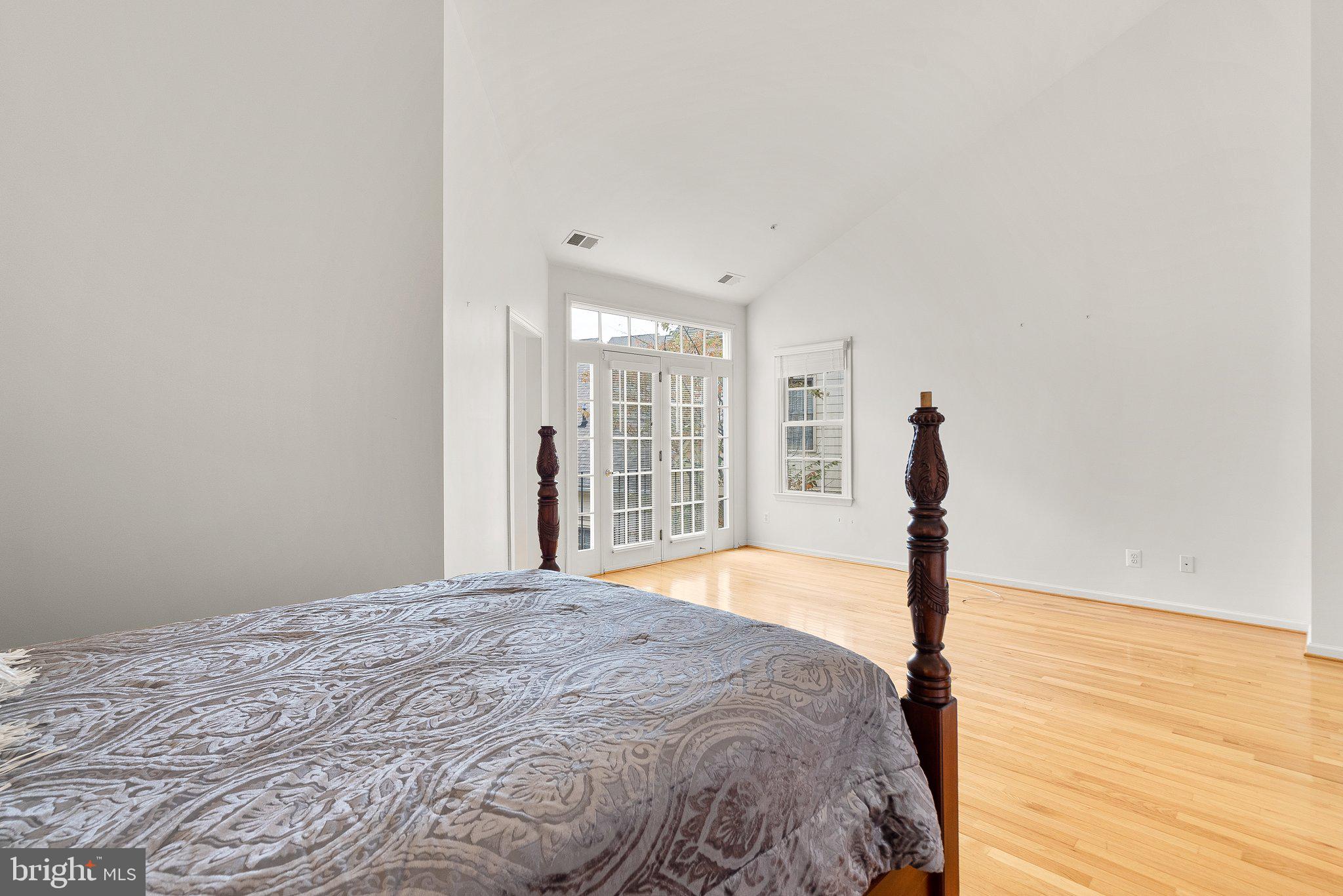 FALLSGROVE - Residential