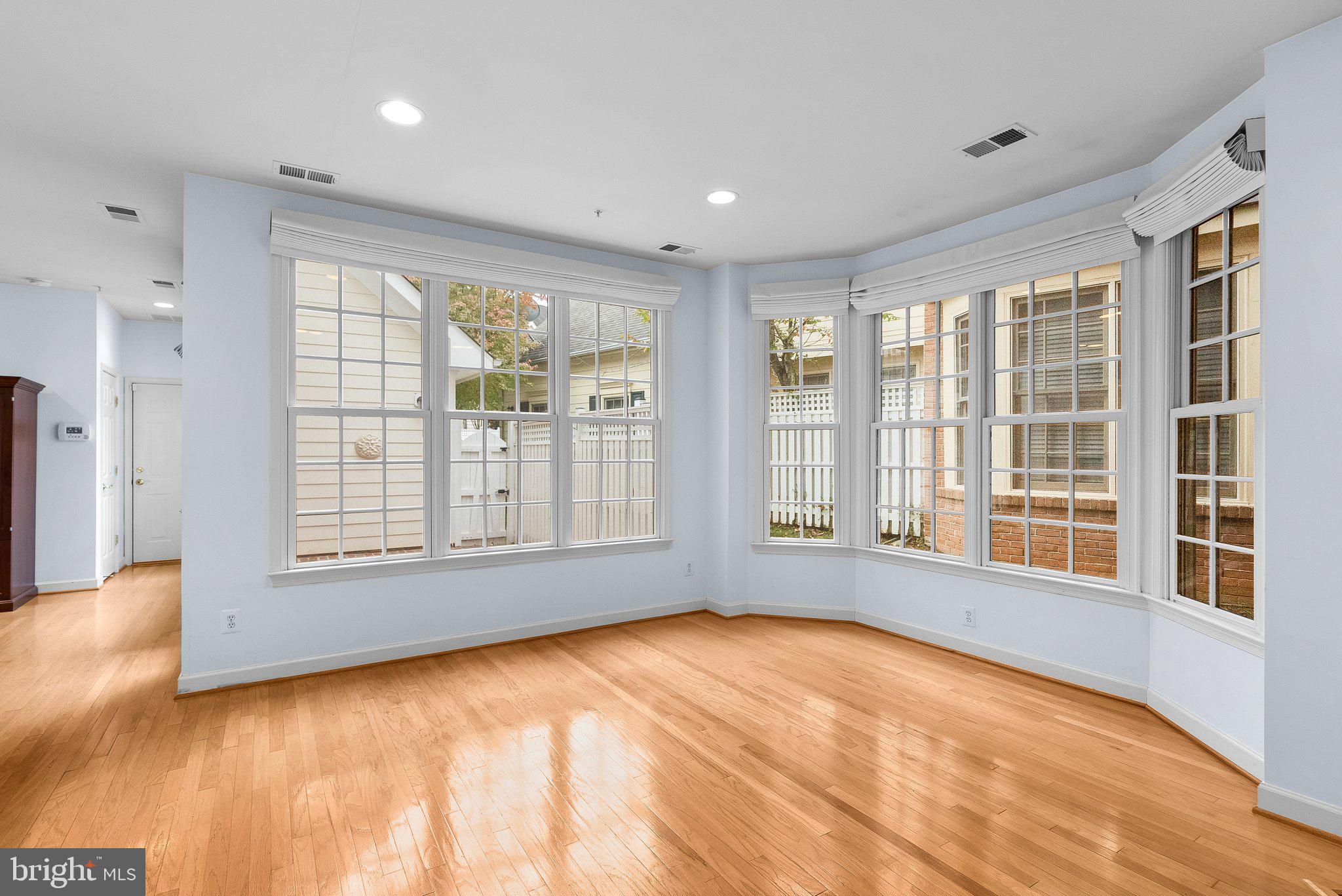 FALLSGROVE - Residential