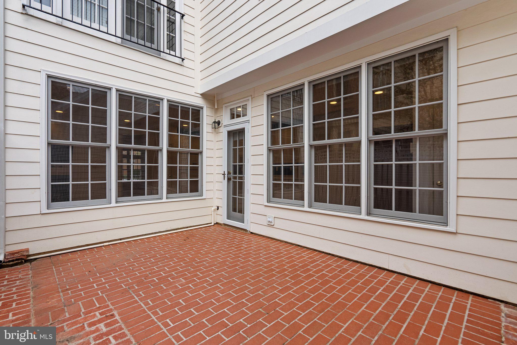 FALLSGROVE - Residential